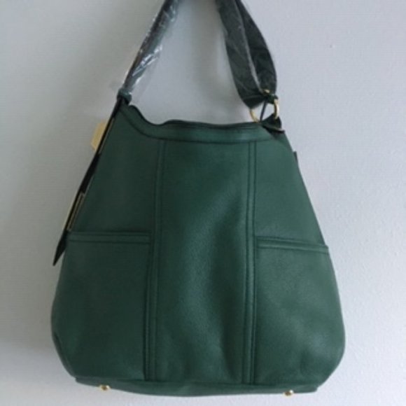 Tignanello Handbags - Tignanello Large Green Leather Shoulder bag (NWT)